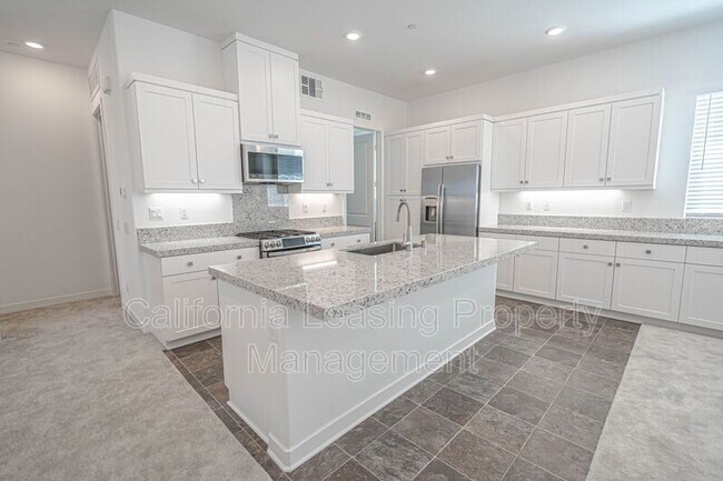 Foto del edificio - 27578 Sparrow Ct