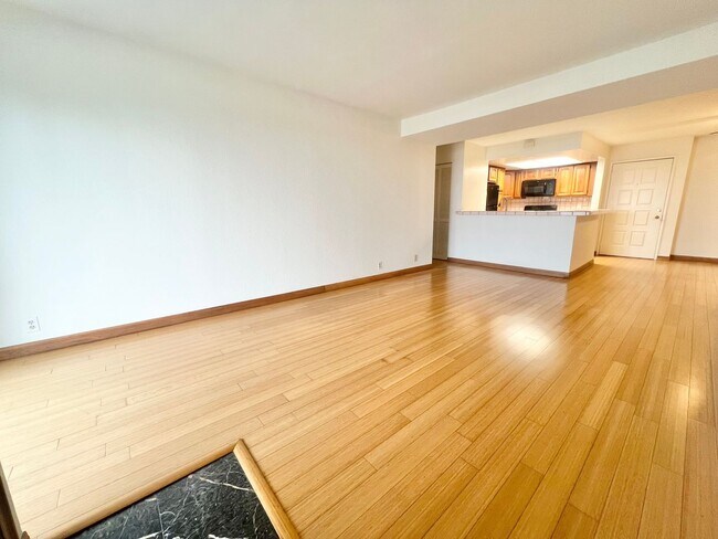 Foto del edificio - Roomy Signal Hill condo in Hillside Pines ...