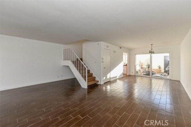 Building Photo - 2057 Dacian Dr S