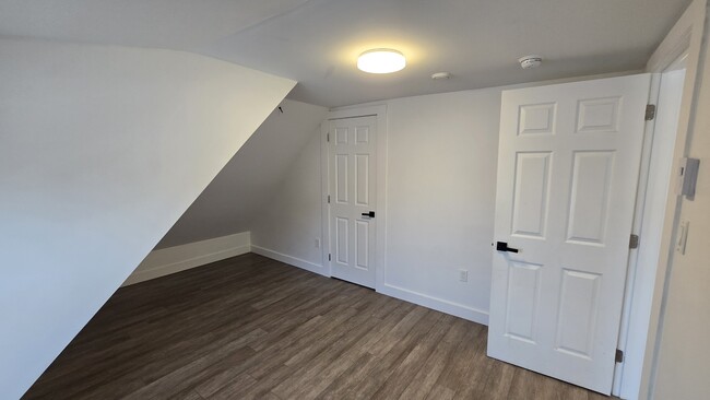 Photo du bâtiment - 87 Weldon St