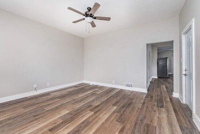 Foto del edificio - Spacious Remodeled 3 Bedroom in Fountain S...