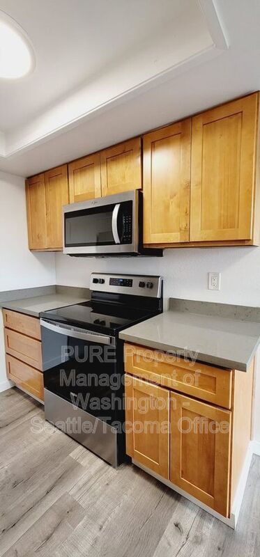 Building Photo - 3419 S 43rd St