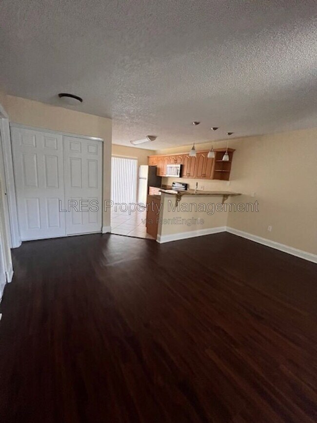 Foto del edificio - 3651 N Goldenrod Rd