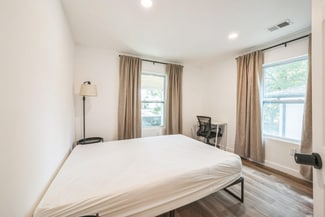 Building Photo - 364 Adelle St SE