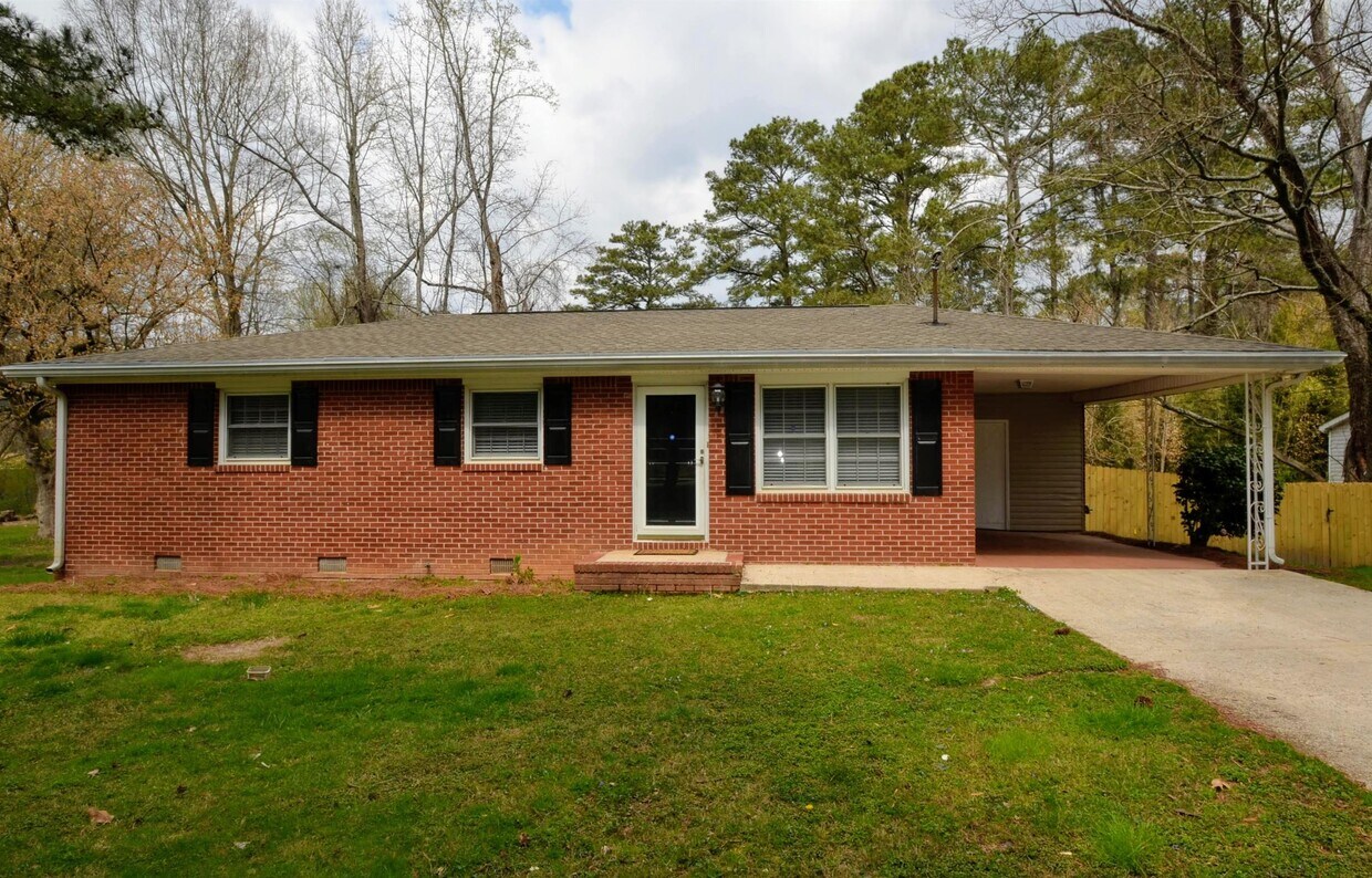980 Dale Dr SW, Mableton, GA 30126 House for Rent in Mableton, GA