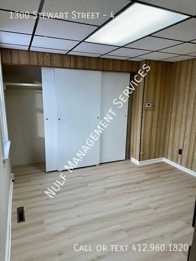 Foto del edificio - 1300 Stewart St