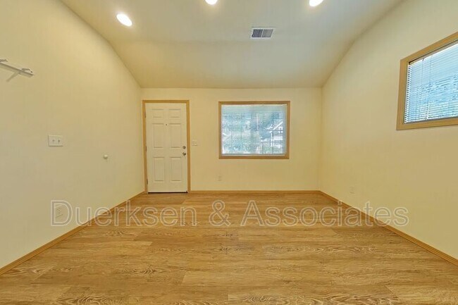 Foto del edificio - 629 NW 17th St