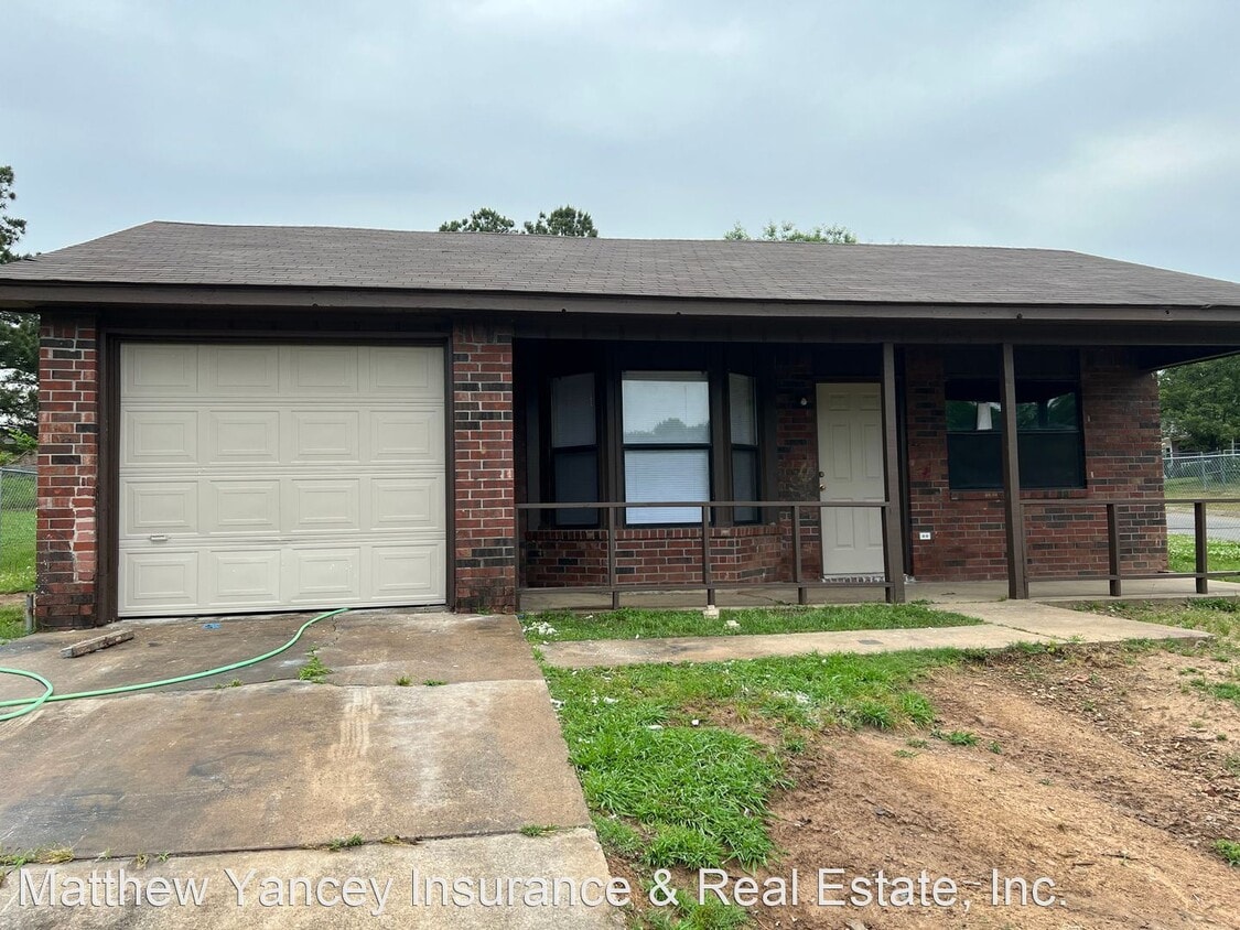 1419 Flat Rock Dr, Van Buren, AR 72956 House Rental in Van Buren, AR