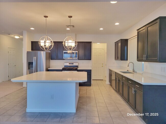 Foto del edificio - 5866 Aurora Gold Ave