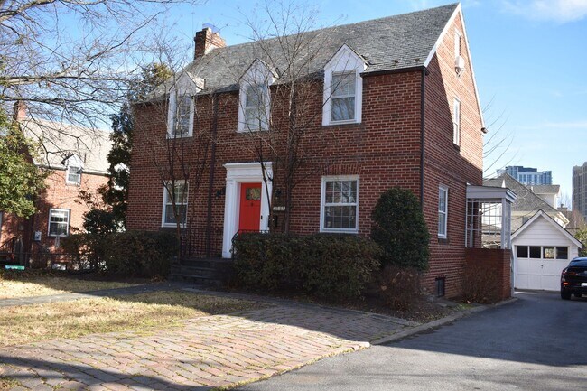 Foto del edificio - VERY NICE HOME IN EDGEMOOR SUBDIVISION