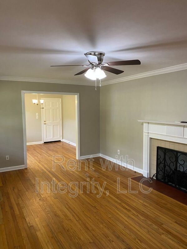 Building Photo - 1562 Mitchell Ave