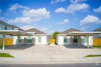 Building Photo - 1608 Canelo Dr