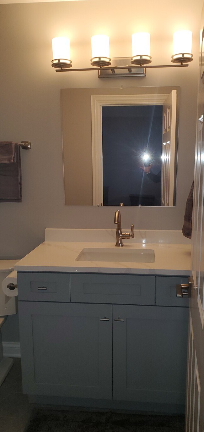 Foto del edificio - 2457 Kane Ln