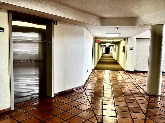 Building Photo - 5800 SW 127th Ave