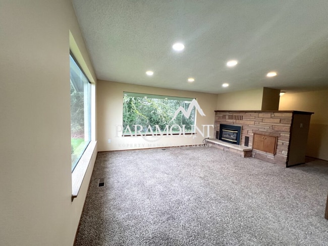 Photo - Tucked Away Upper 2 Bedroom Duplex in Port Orchard House