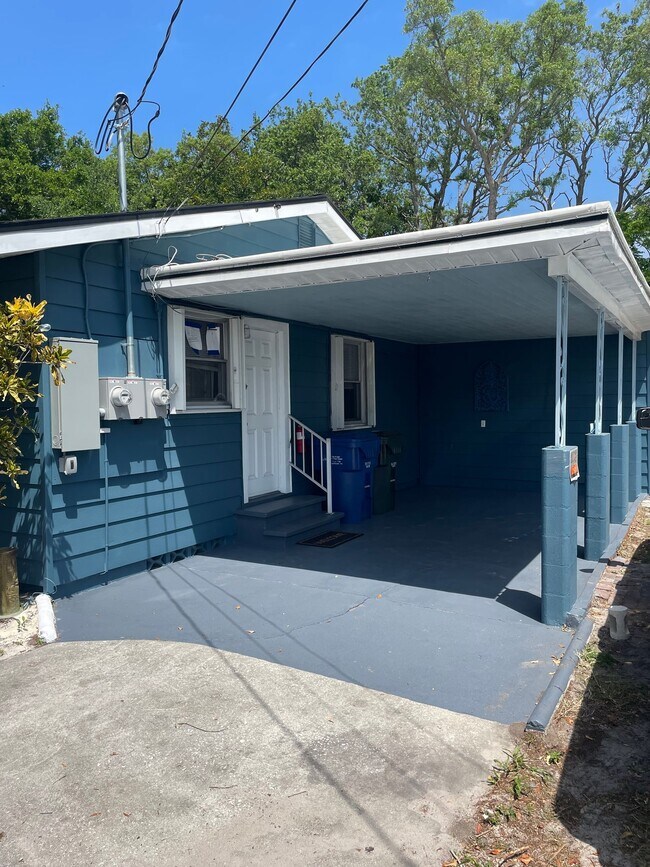 Foto del edificio - 810 8th Ave SW