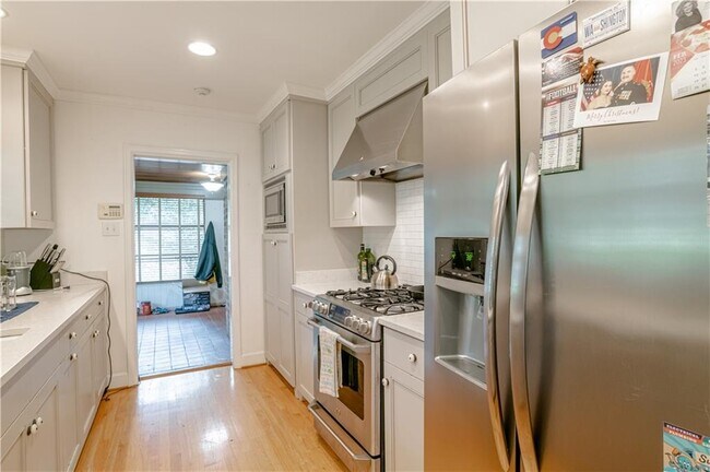 Foto del edificio - 324 Dalewood Dr