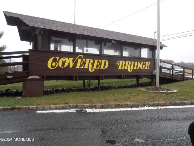 Foto del edificio - 58 Amberly Dr