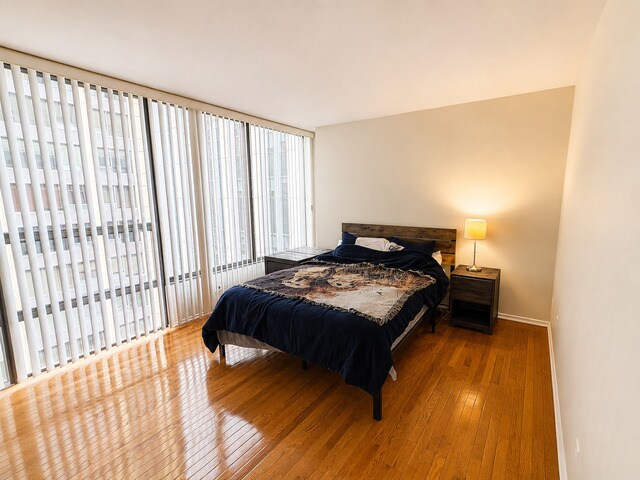 Foto del edificio - 230 E Ontario St