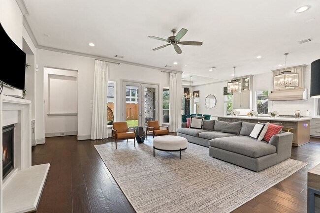 Foto del edificio - 7415 Dearborn St