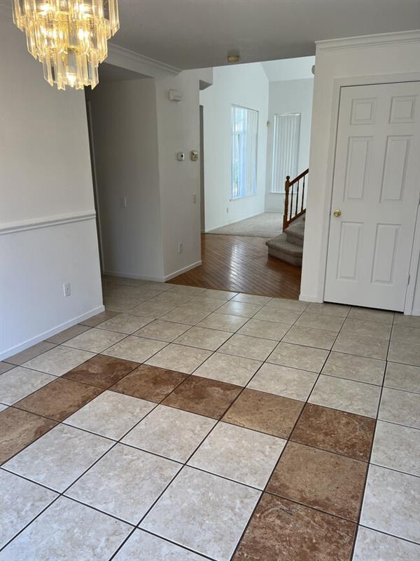 Building Photo - Tulia rental
