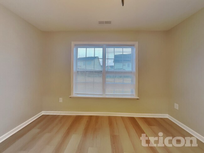 Building Photo - 410 Crutchfield Dr