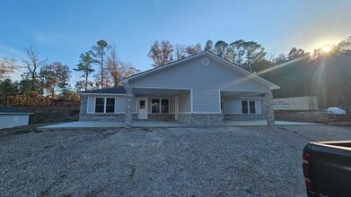 Building Photo - 211 White Eagle Trail