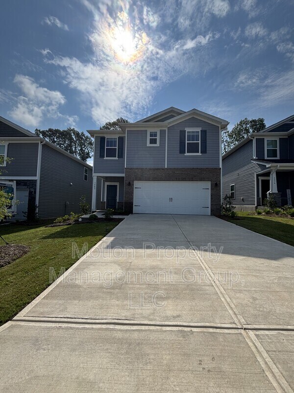 Foto principal - 1402 31st St NE