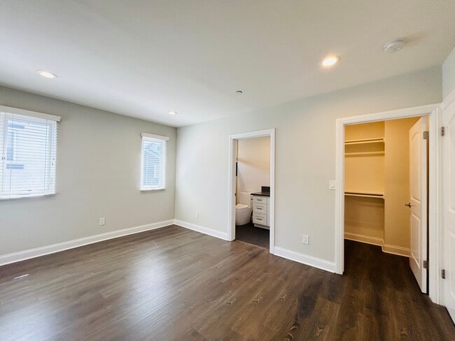 Foto del edificio - 7205 S La Cienega Blvd