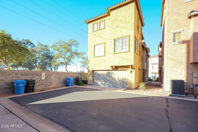 Foto del edificio - 2030 N 78th Glen