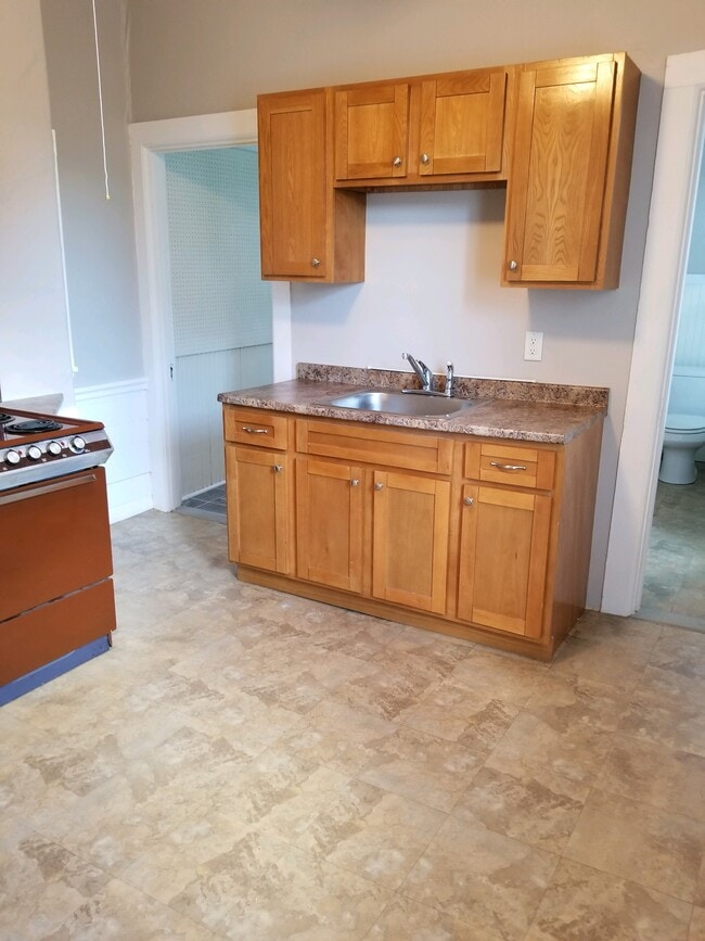 Building Photo - 24 Ruggles St