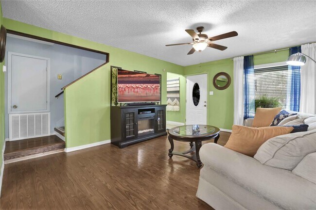 Building Photo - 19112 FM 1485