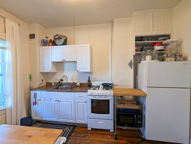 Foto del edificio - 8 Evergreen Sq