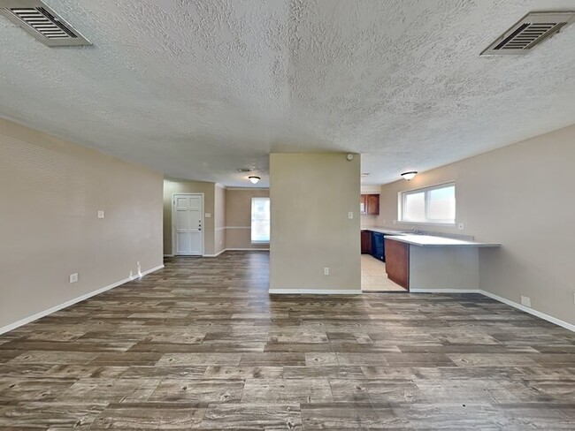 Foto del edificio - 2855 Pilgrims Point Dr