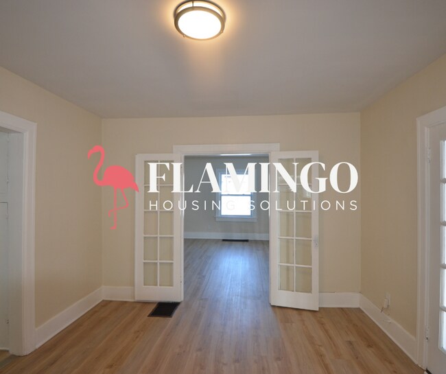 Building Photo - 1143 Vernon Dr