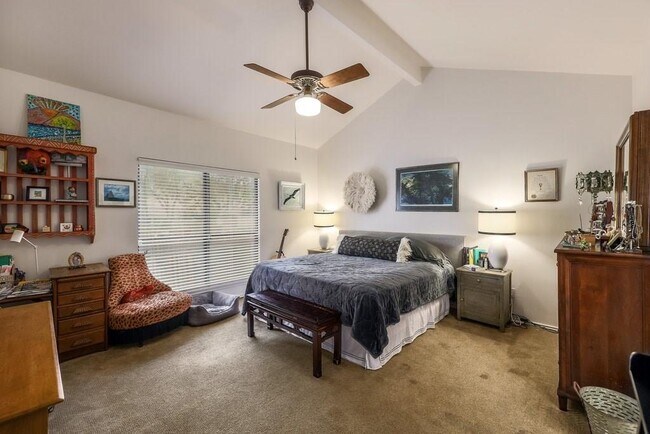 Building Photo - 8105 Raintree Pl
