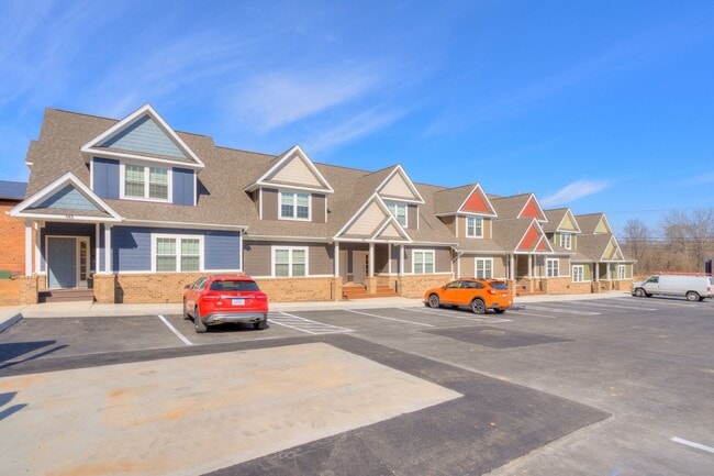 Building Photo - 91 E Main St