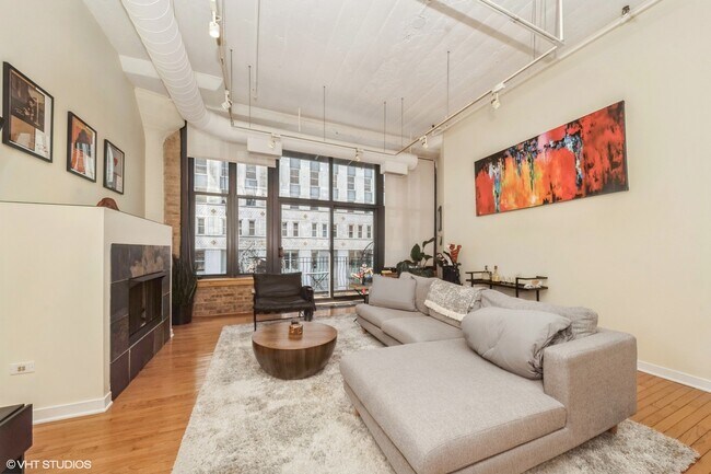 Foto del edificio - 333 W Hubbard St