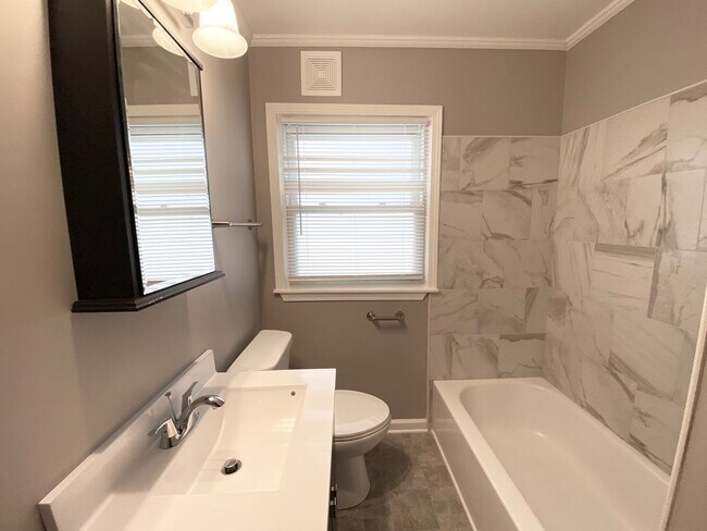 Foto del edificio - Single Family Home Available Now!