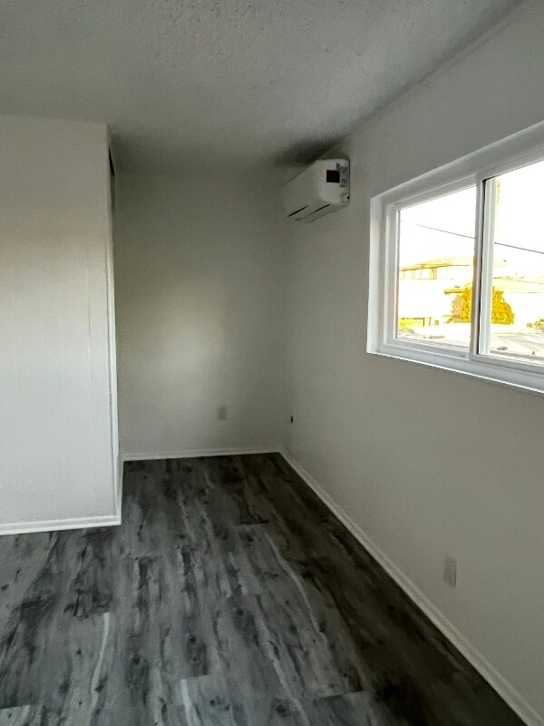 Foto del edificio - 12829 Doty Ave