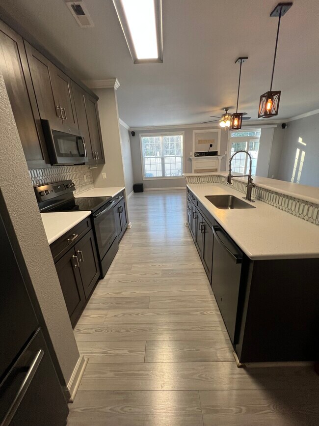 Cocina - 1315 Abelia Way