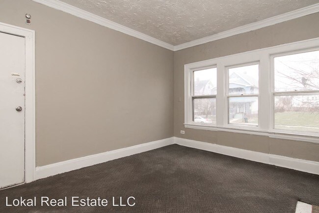 Building Photo - 3367 E 140th St