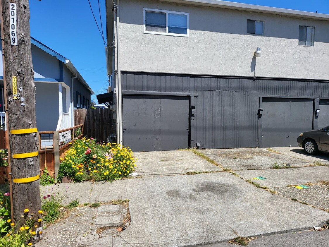 Foto principal - 418 C St