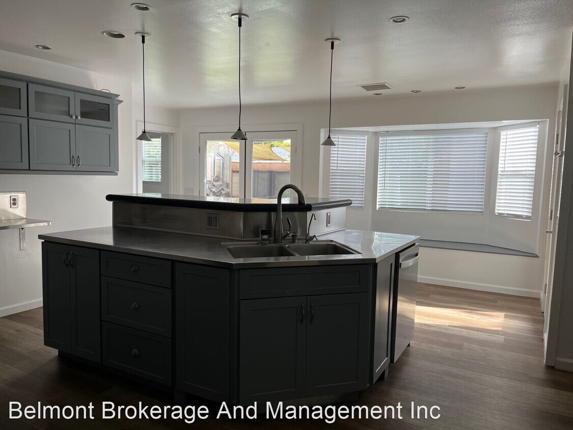 Primary Photo - 4 br, 3 bath House - 3502 Montair Ave