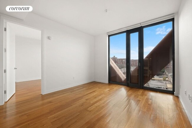 Building Photo - 54 Noll St