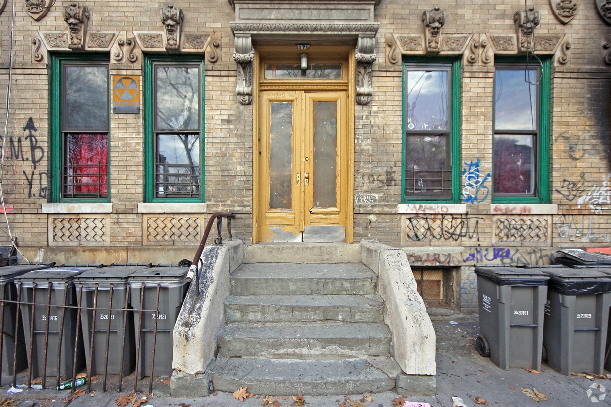 Building Photo - 171 Starr St