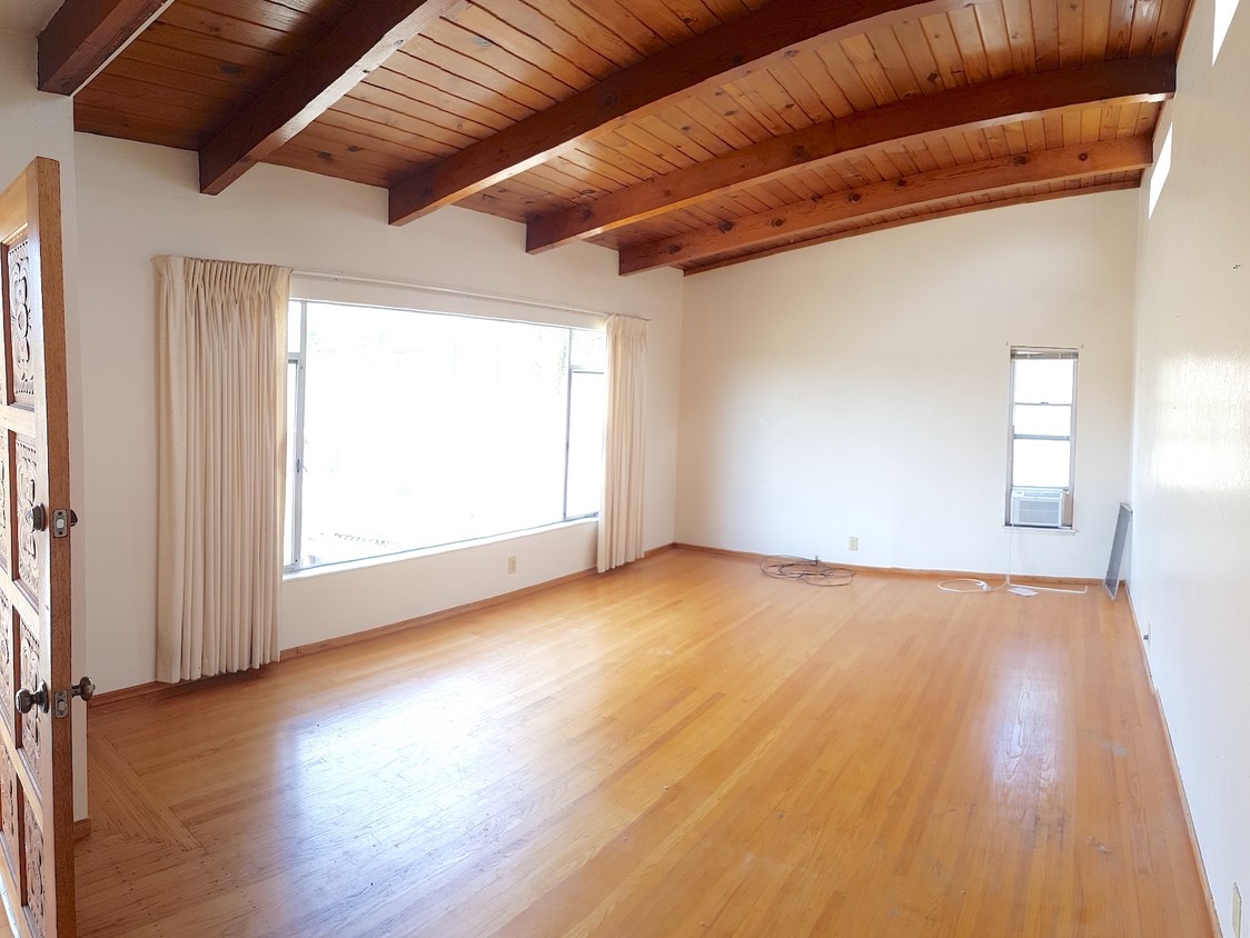 Living Room - 1730 Derby St