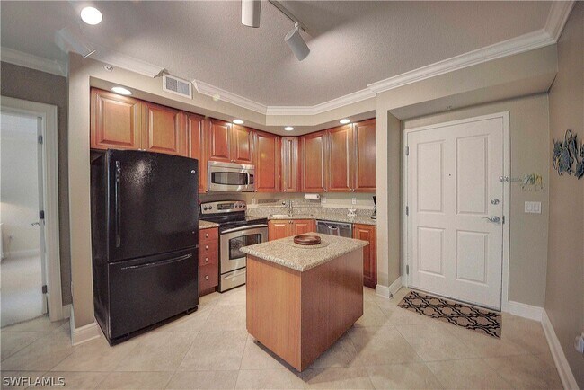 2825 Palm Beach Blvd Unit 417 photo'