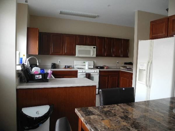 Foto del edificio - 22696 Goddard Rd