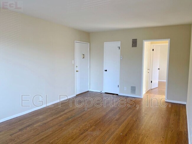 Building Photo - 1168 N Curson Ave